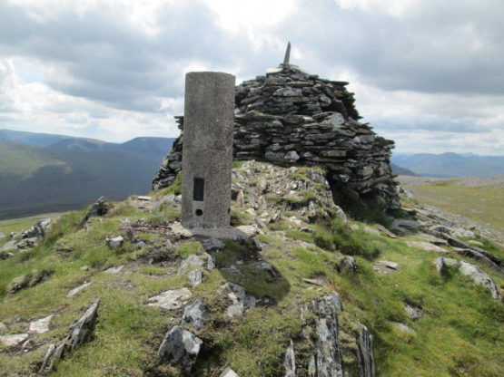 Geal Chàrn The Cobalt Jade Website